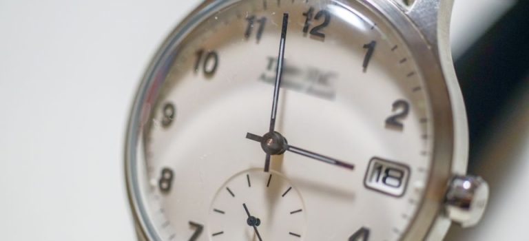 日傘選びで変わる紫外線対策の新常識と快適な毎日をつくる工夫 日傘選びで変わる紫外線対策の新常識と快適な毎日をつくる工夫