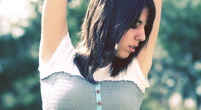 女性の毎日に彩りと安心を添えるおしゃれと機能性を兼ね備えた長傘の魅力 女性の毎日に彩りと安心を添えるおしゃれと機能性を兼ね備えた長傘の魅力